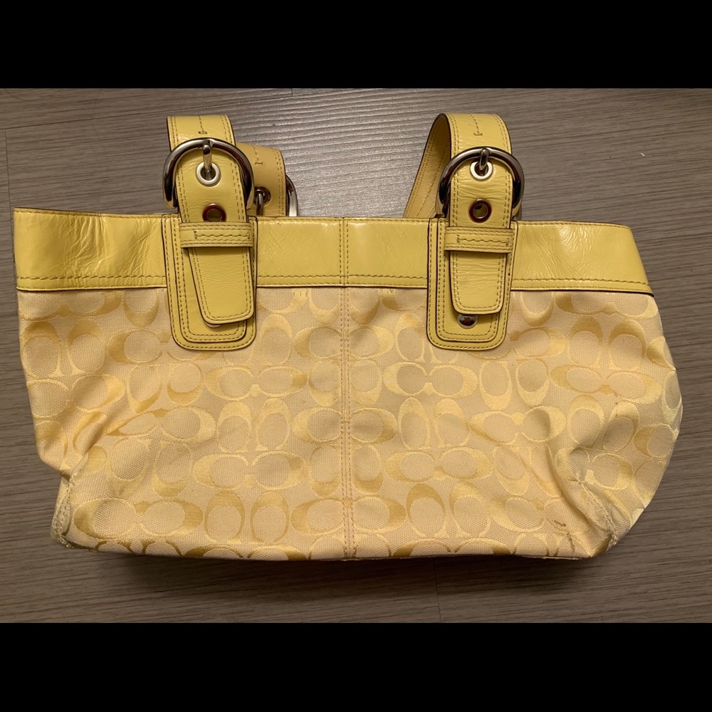 Coach purse and wallet